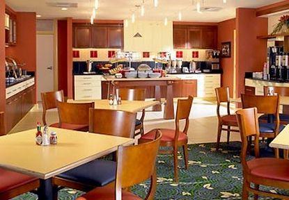 By Marriott Philadelphia 3* Langhorne