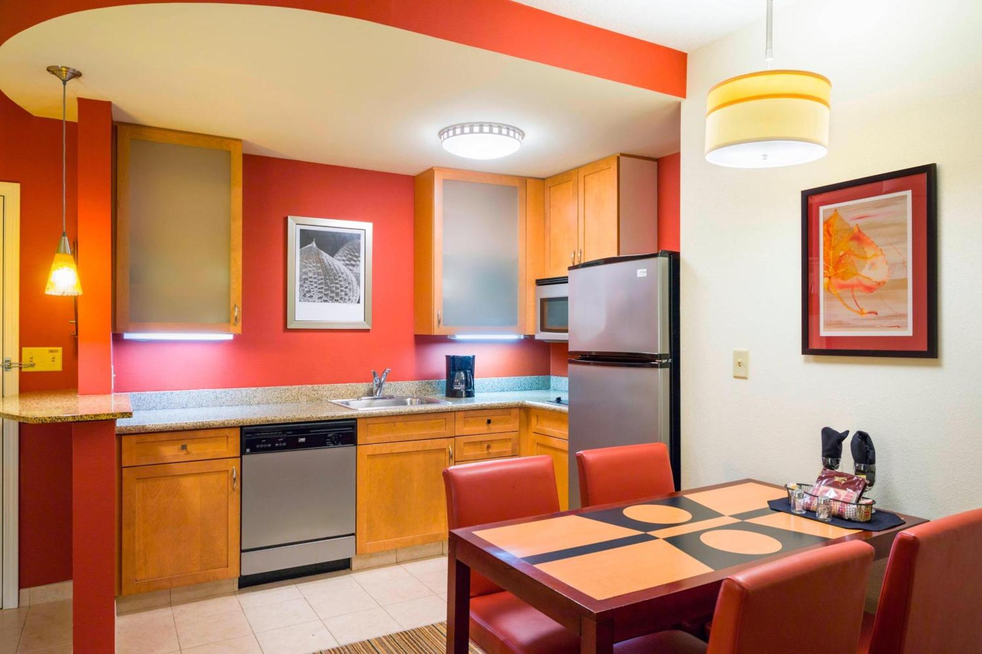 By Marriott Philadelphia Hotel
